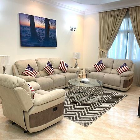 Ferienwohnung Al Misrea Tower Manama Exterior foto