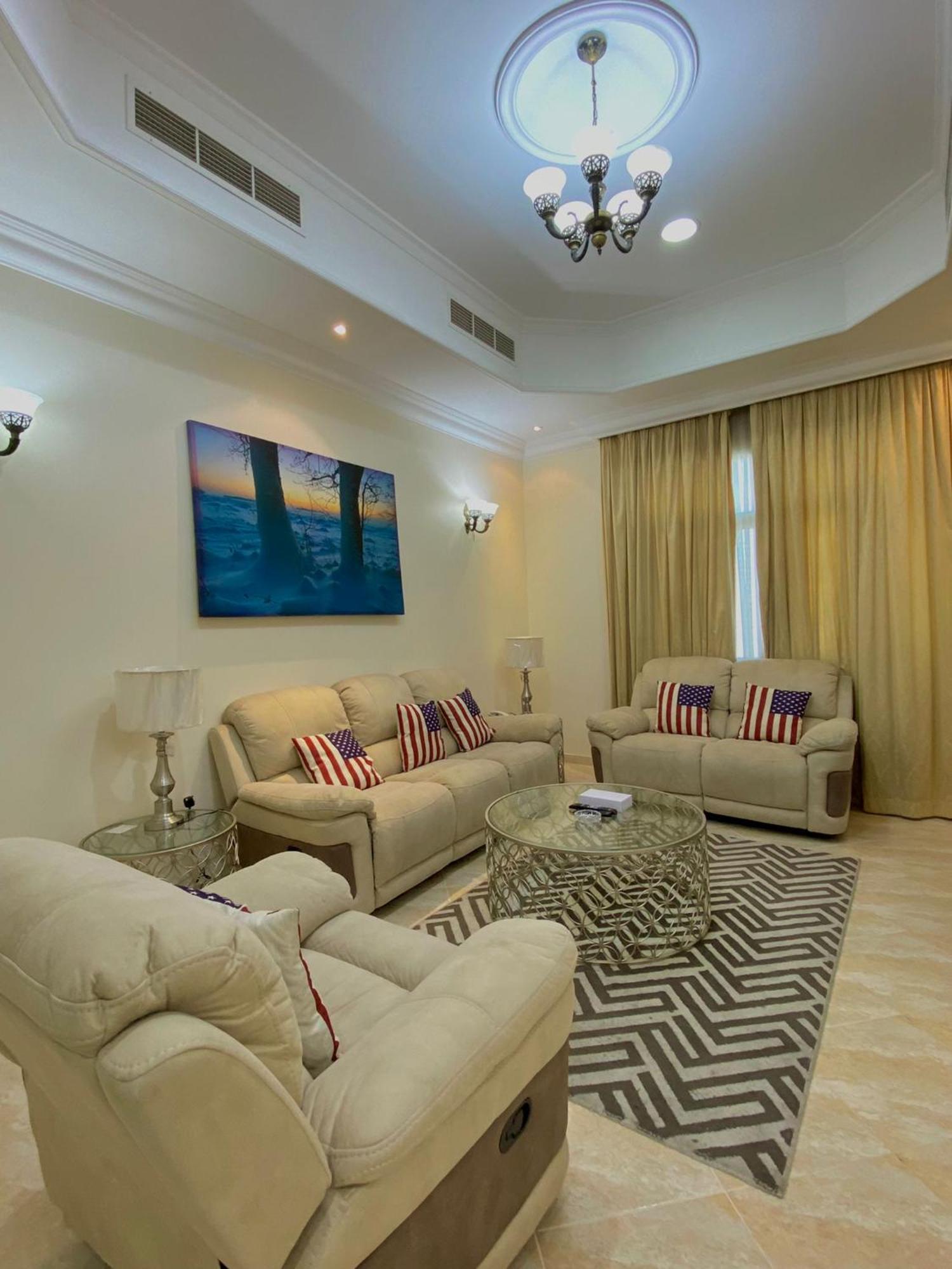 Ferienwohnung Al Misrea Tower Manama Exterior foto